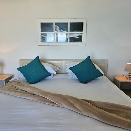 Swept Away Guesthouse - No-Loadshedding Yzerfontein Ngoại thất bức ảnh