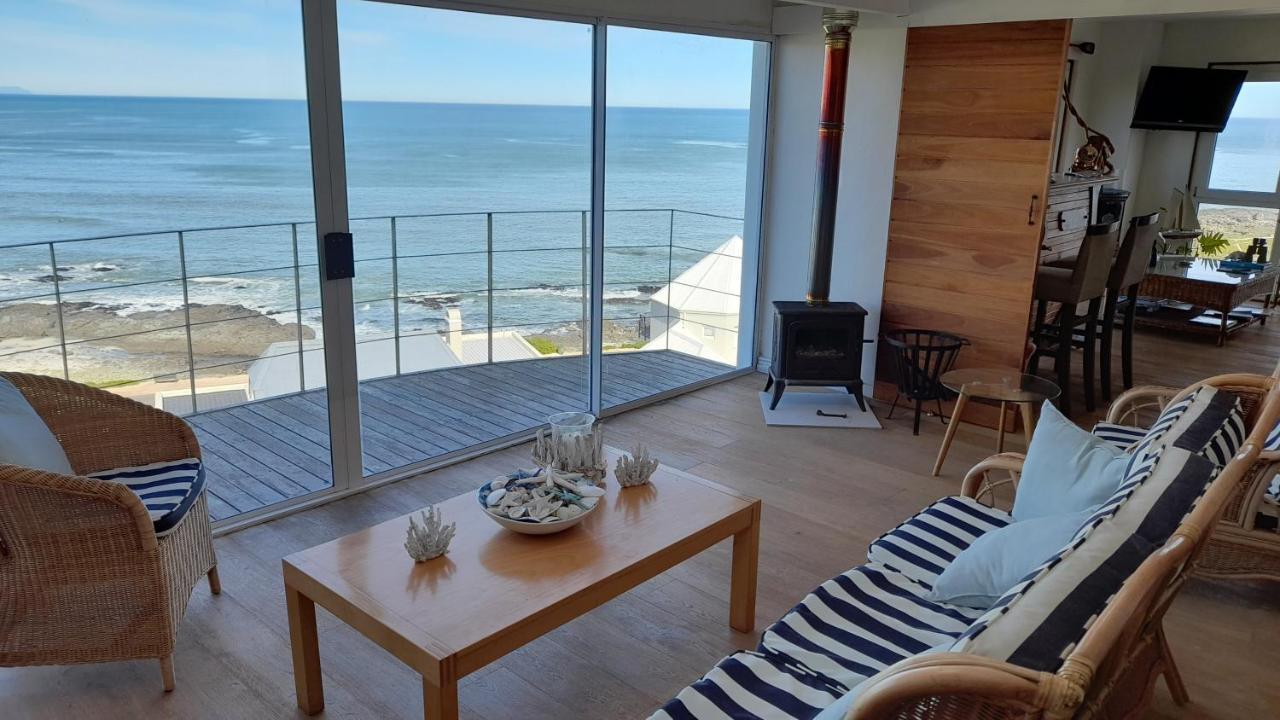 Swept Away Guesthouse - No-Loadshedding Yzerfontein Ngoại thất bức ảnh