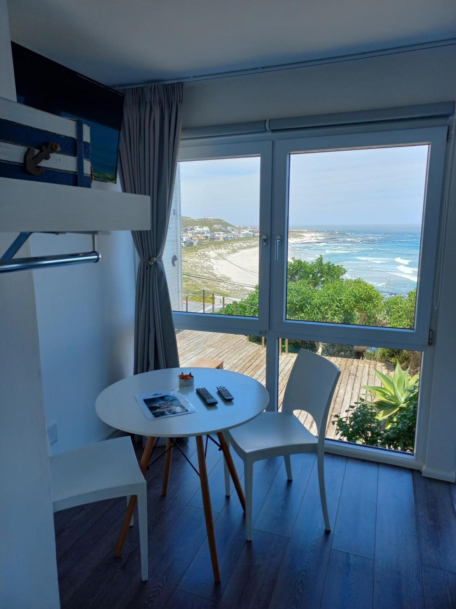 Swept Away Guesthouse - No-Loadshedding Yzerfontein Ngoại thất bức ảnh